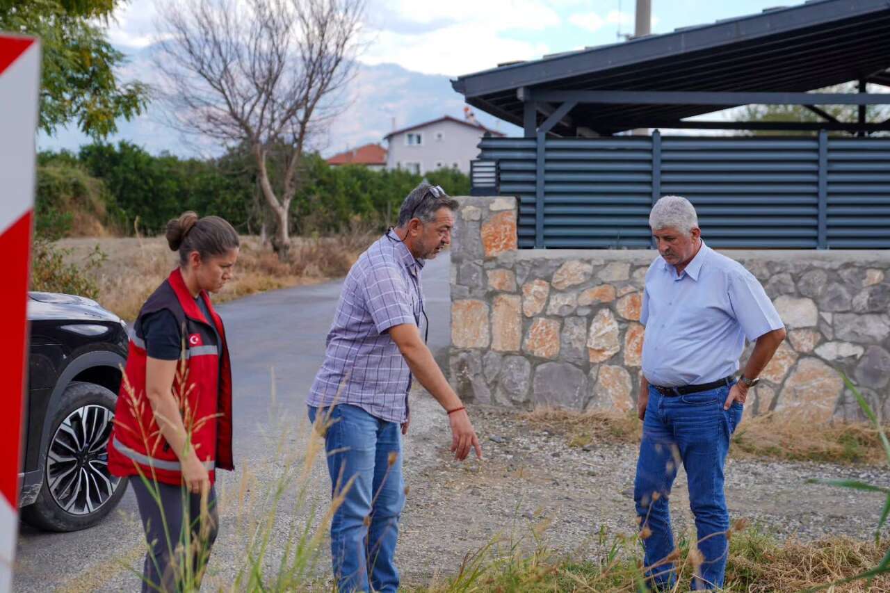 Köyceğiz Belediye Başkanı Ali Erdoğan, Yol Çalışmalarını Yerinde İnceledi 1